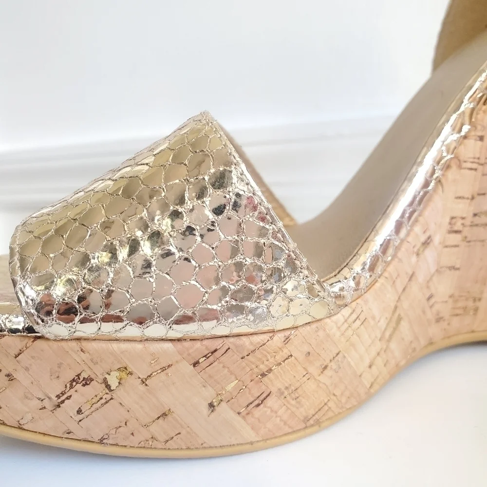 New Stuart Weitzman Twofer Gold Python Platform Cork Wedge Size 9 - Picture 11 of 13